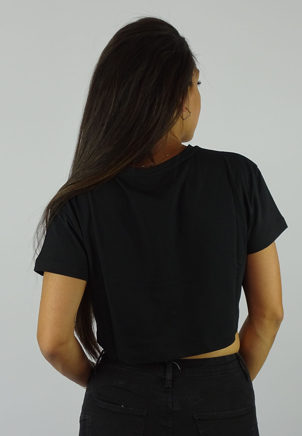 avakuk crop top in Schwarz aus 100 % Baumwolle und fairer Herstellung in Portugal