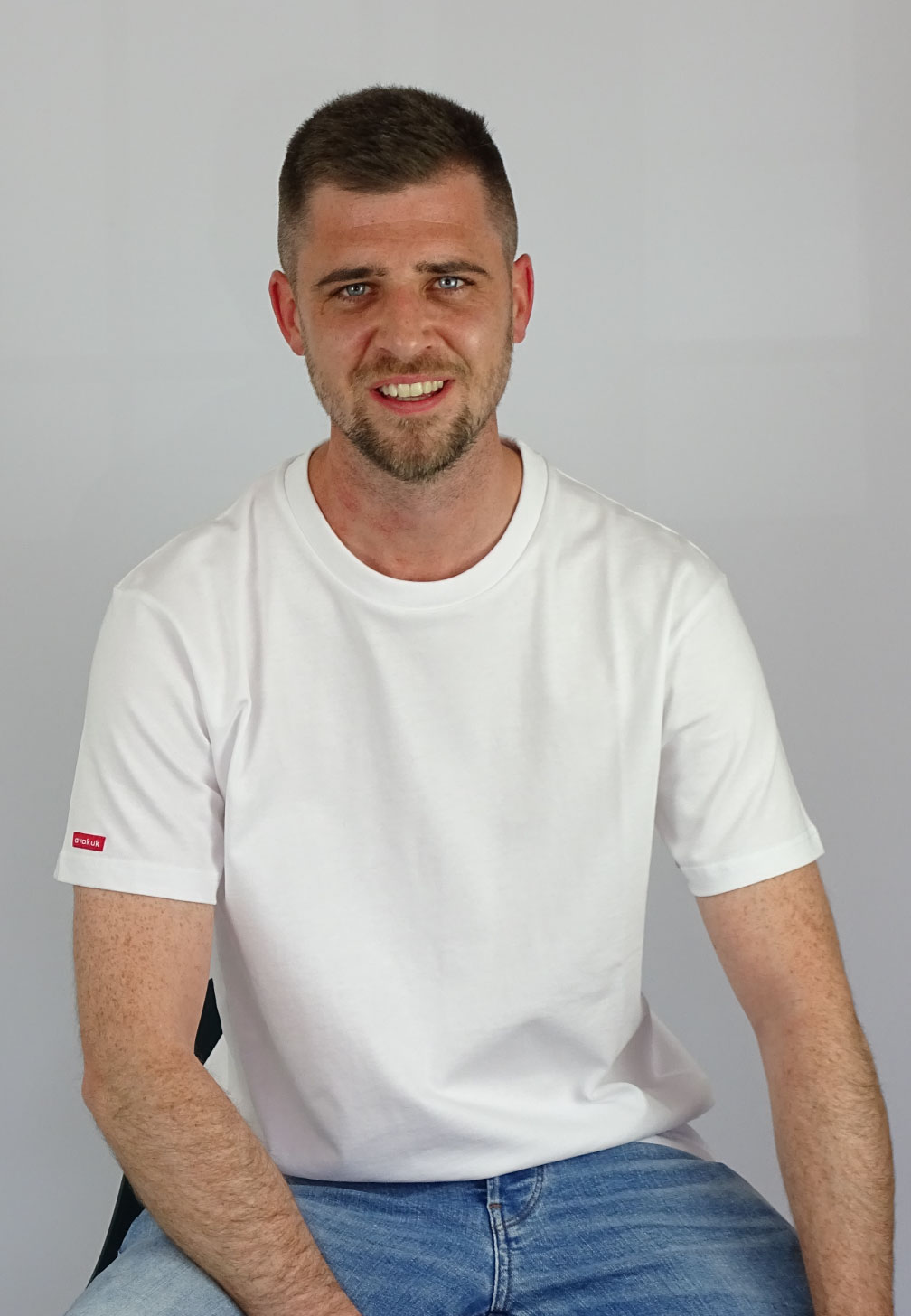 avakuk® Shirt Basic-White 230 hochwertiges t-shirt in weiss hergestellt in portugal