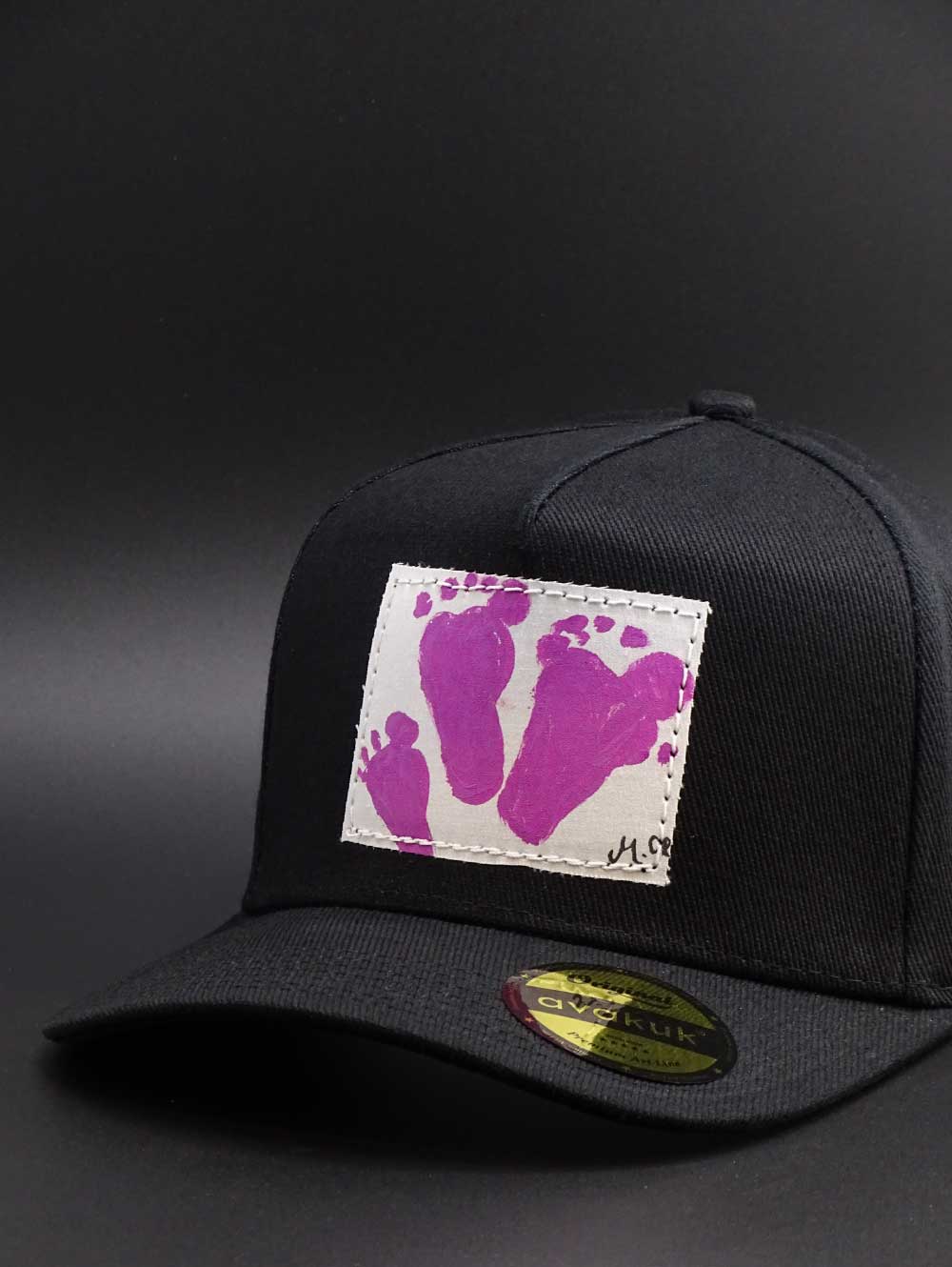 avakuk artline Cap modell 16 auf schwarzem hintergund