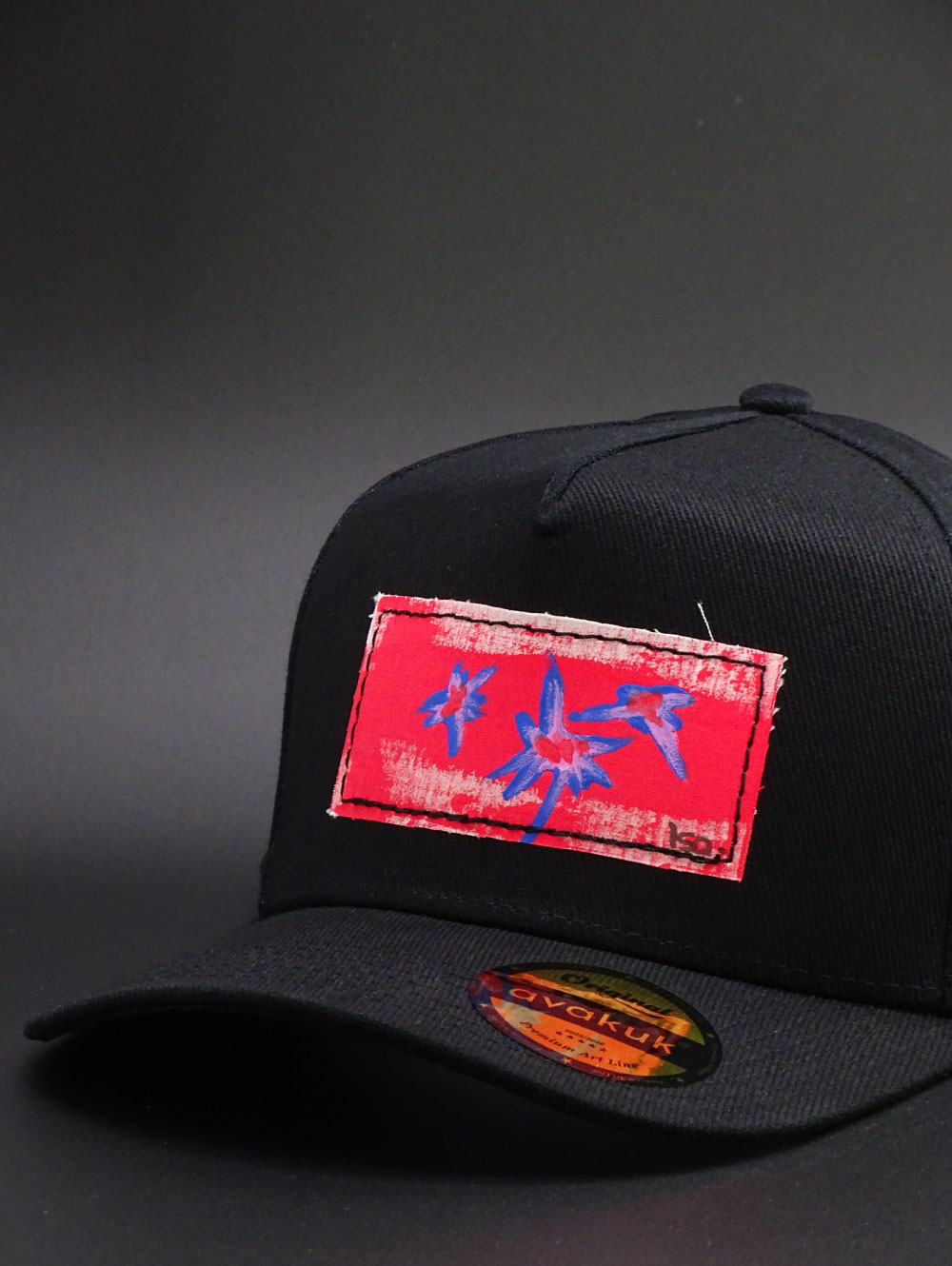 avakuk artline Cap modell 7 auf schwarzem hintergund